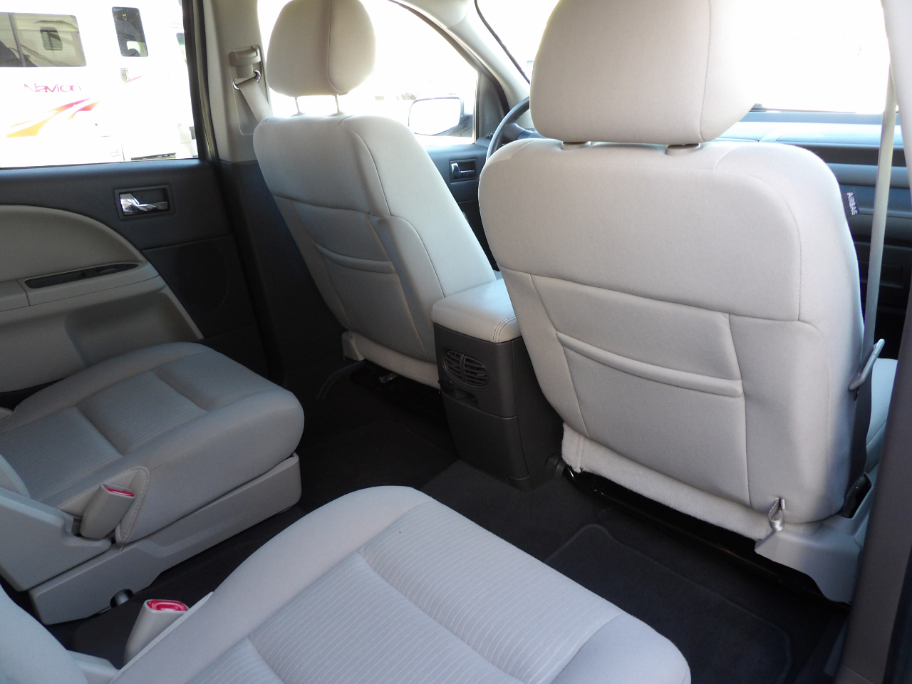 Ford Taurus X 4dr Wgn SEL FWD 2008