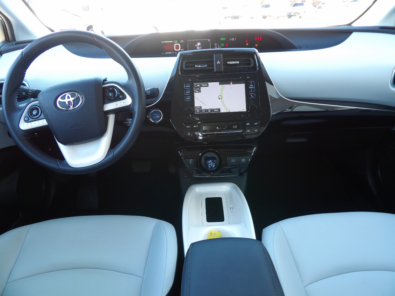 Toyota Prius Four (Natl) 2017