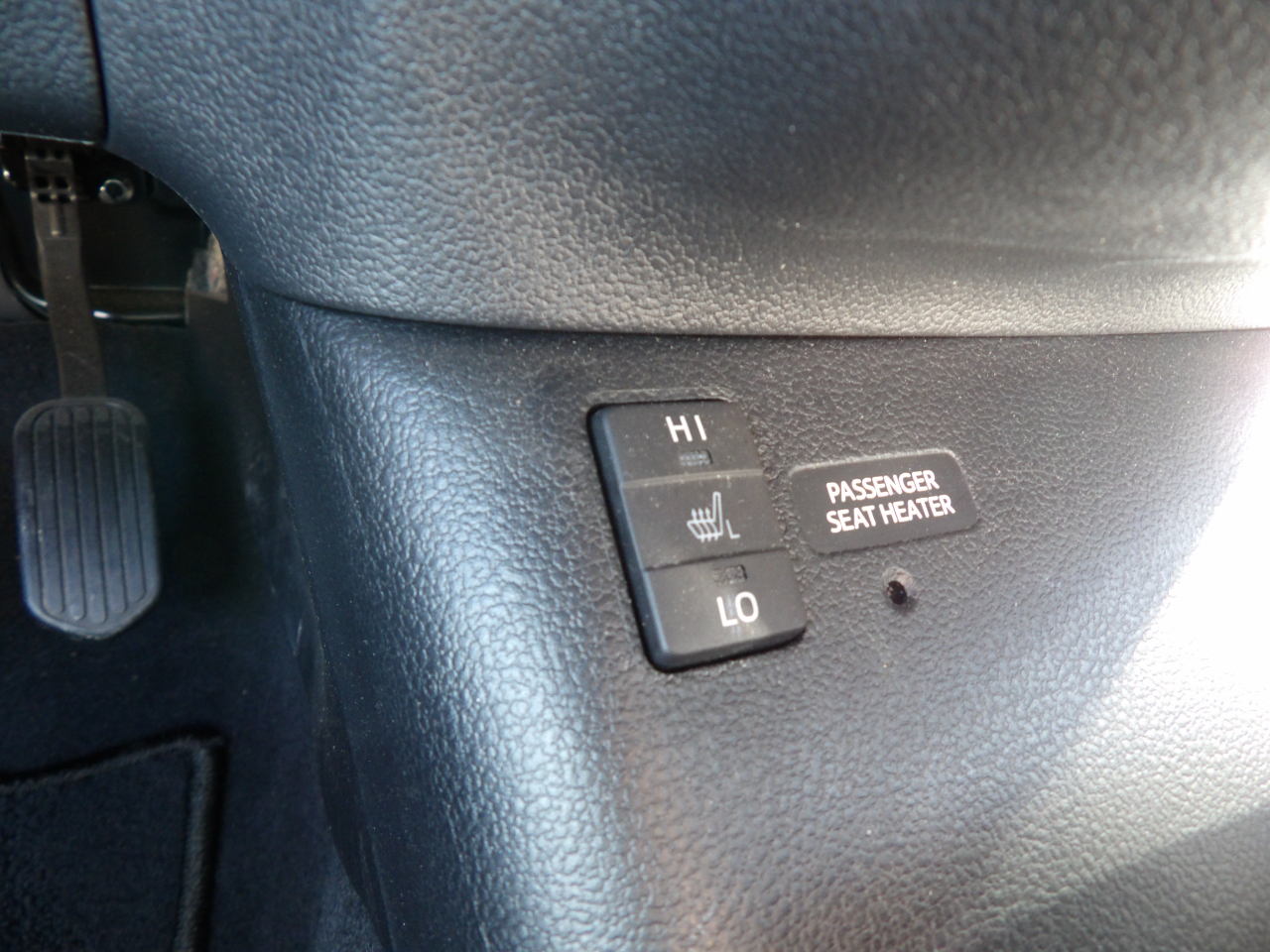 Toyota Prius Four (Natl) 2017