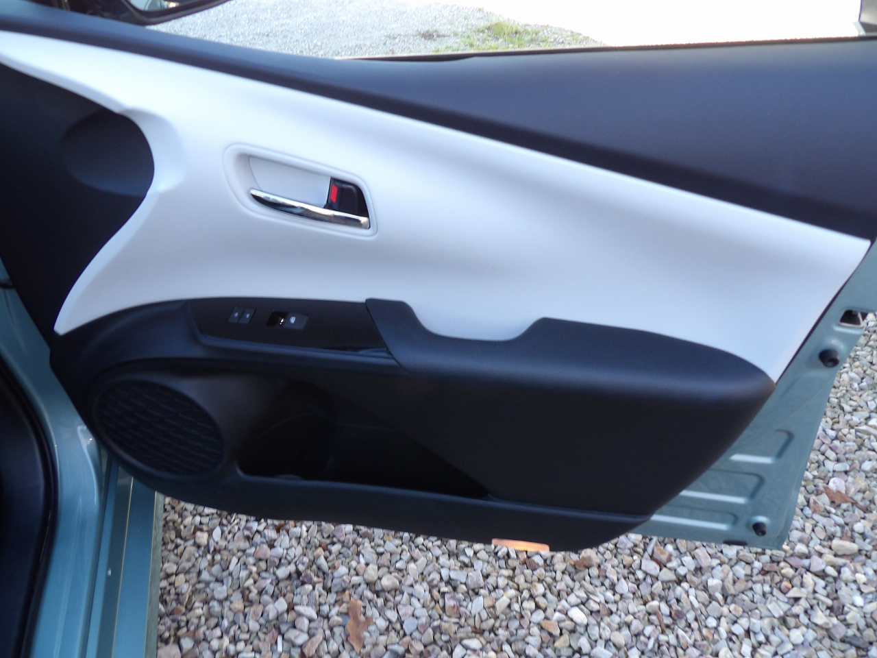 Toyota Prius Four (Natl) 2017