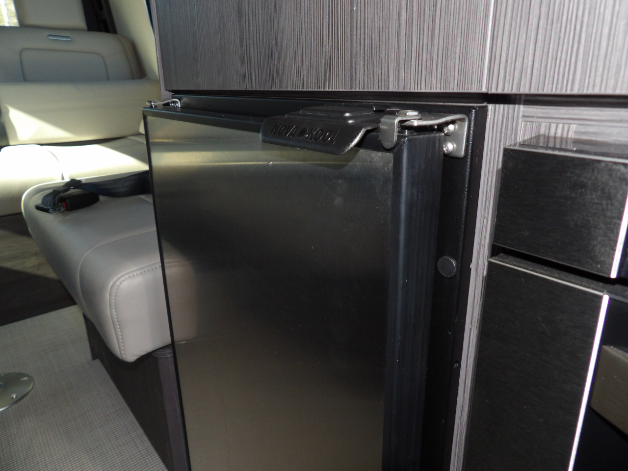 Mercedes-Benz Sprinter Cargo Van 3500XD High Roof V6 170" Extended RWD 2022