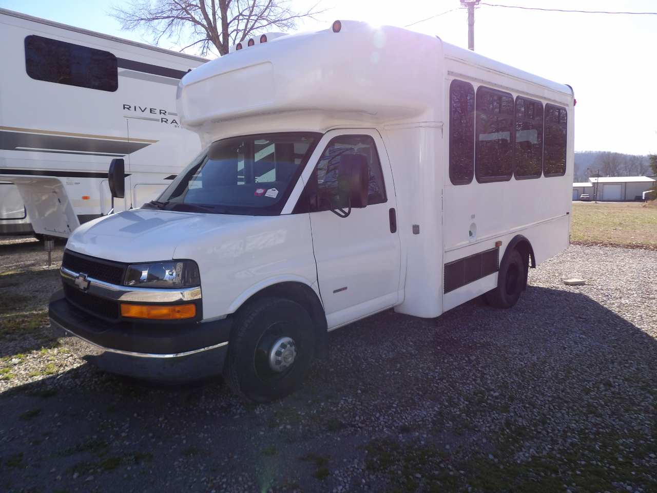 2008 Chevrolet Express 3500 14 Passenger Van