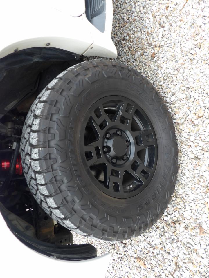 Lexus GX 470 4dr SUV 4WD 2004