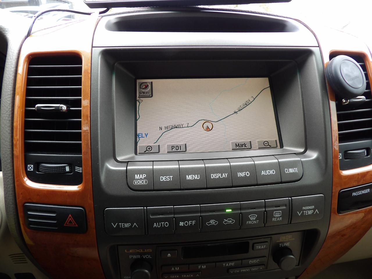 Lexus GX 470 4dr SUV 4WD 2004