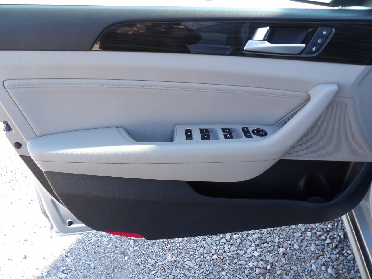 Hyundai Sonata Hybrid Limited 2.0L 2017