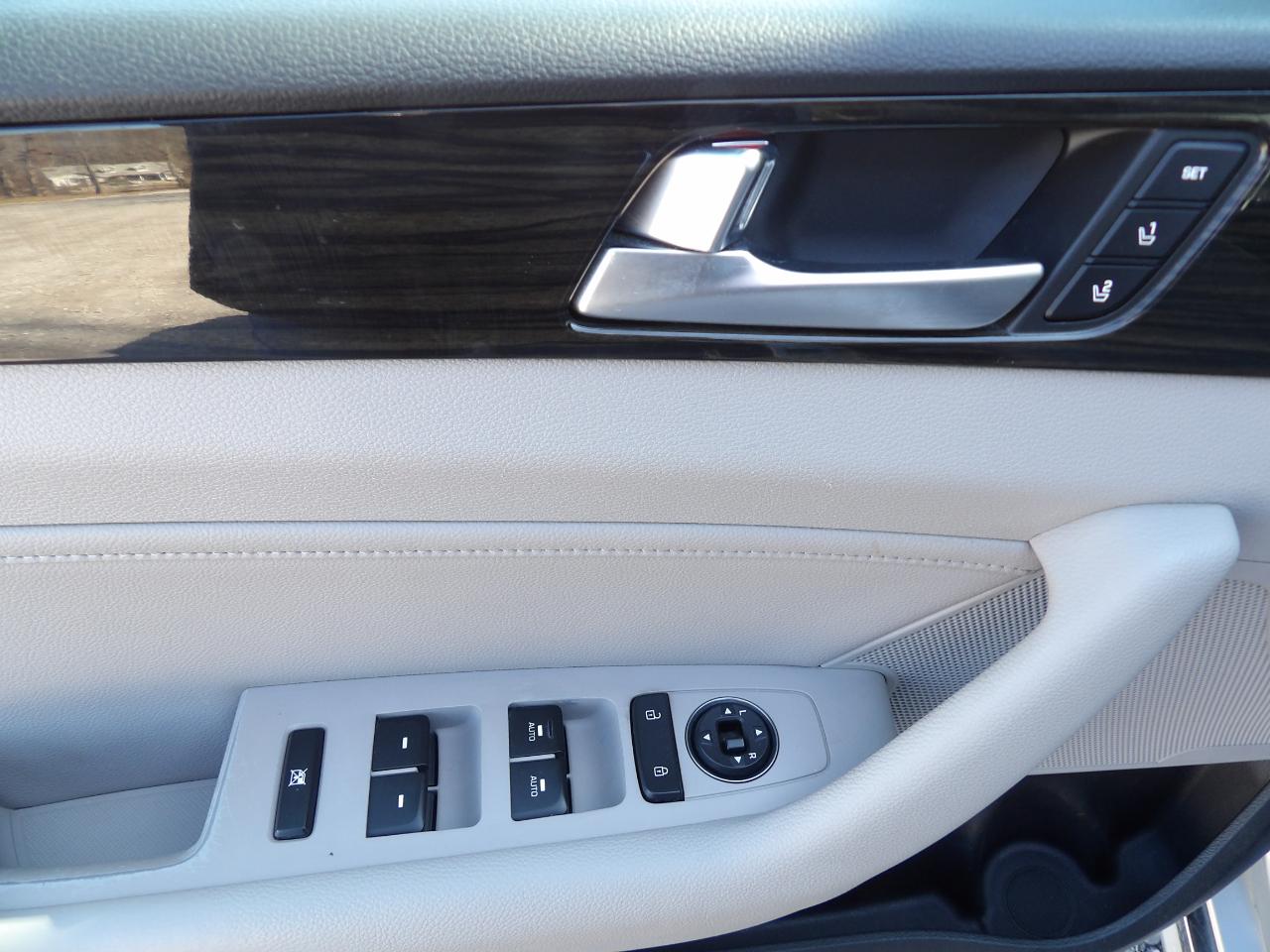 Hyundai Sonata Hybrid Limited 2.0L 2017