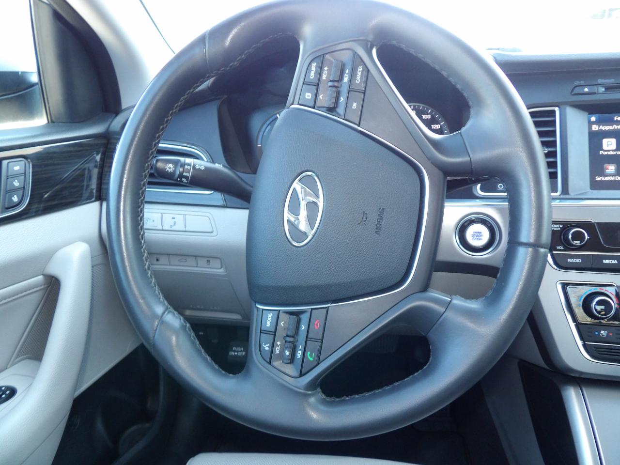 Hyundai Sonata Hybrid Limited 2.0L 2017