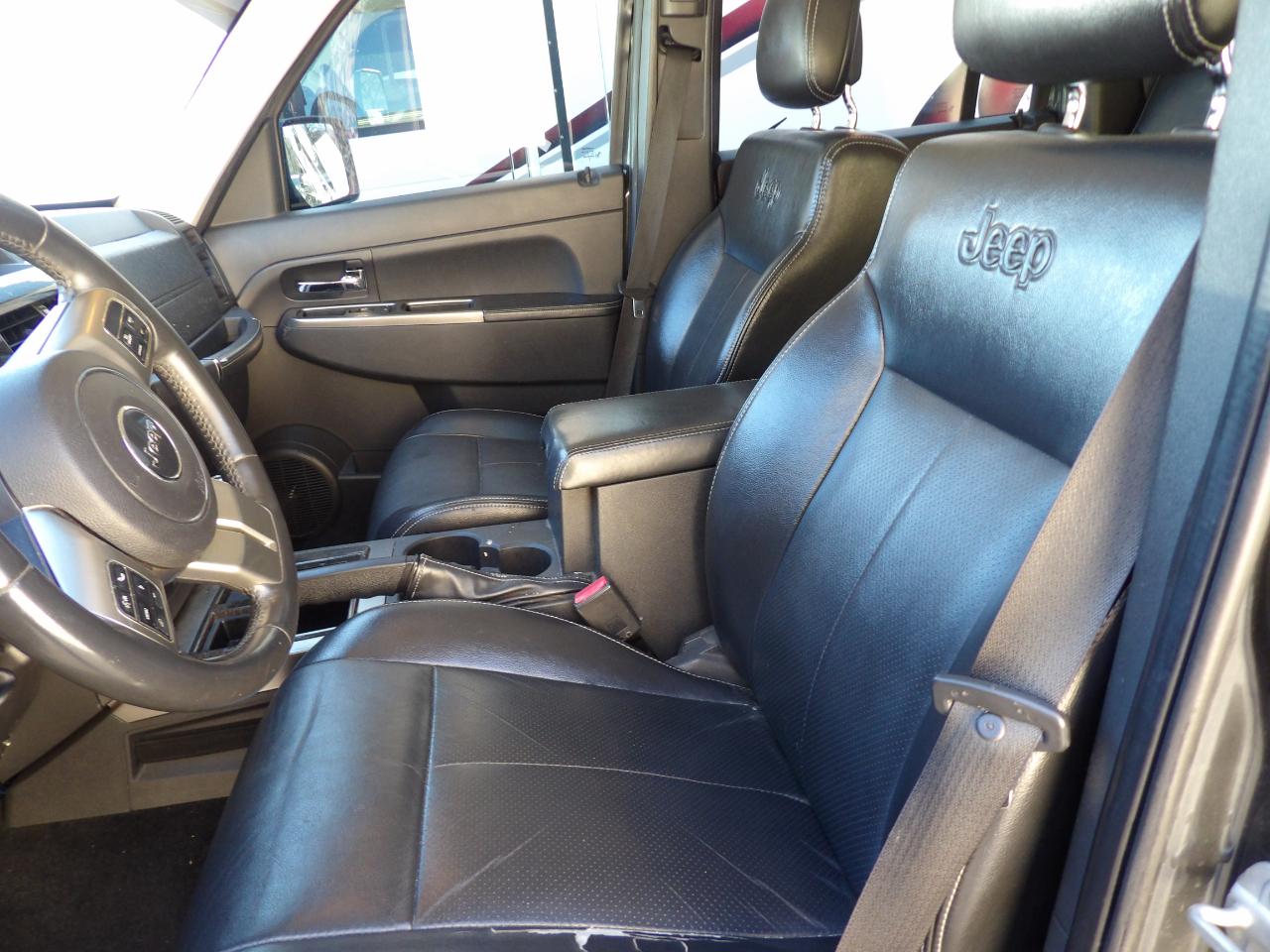 Jeep Liberty RWD 4dr Limited 2011