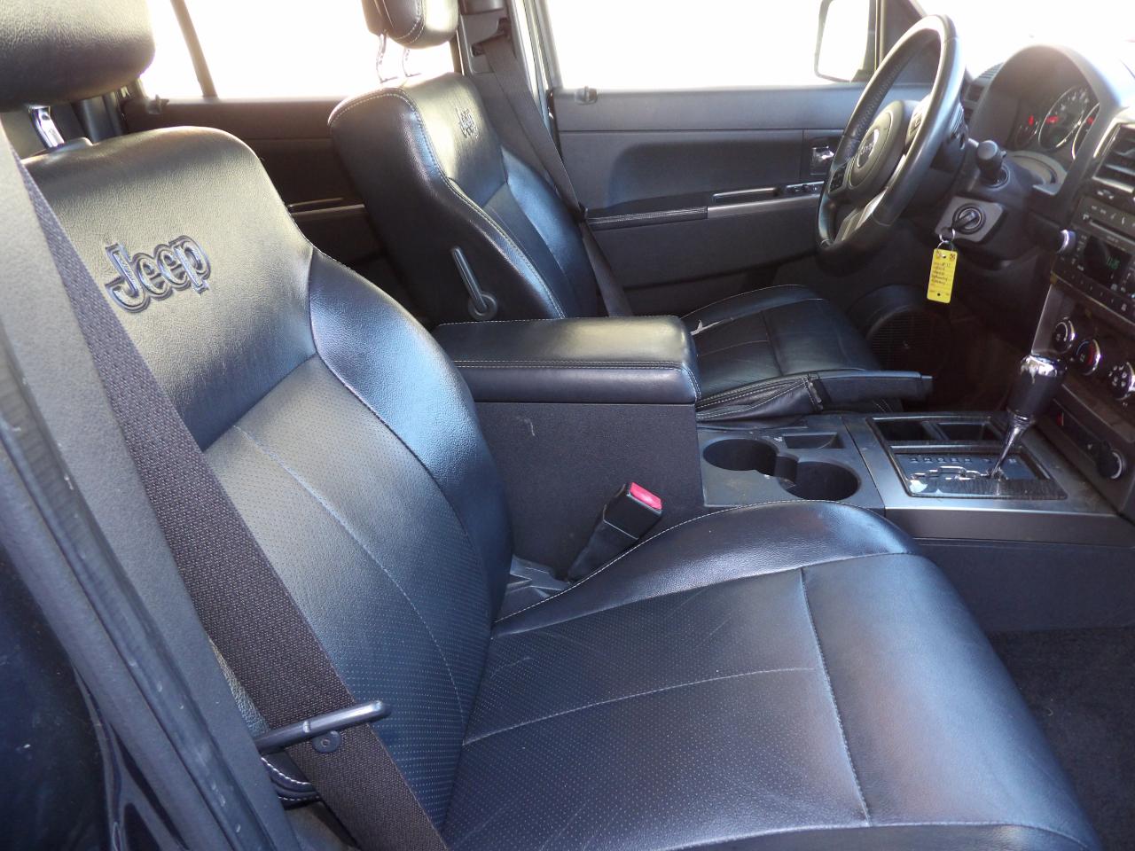 Jeep Liberty RWD 4dr Limited 2011