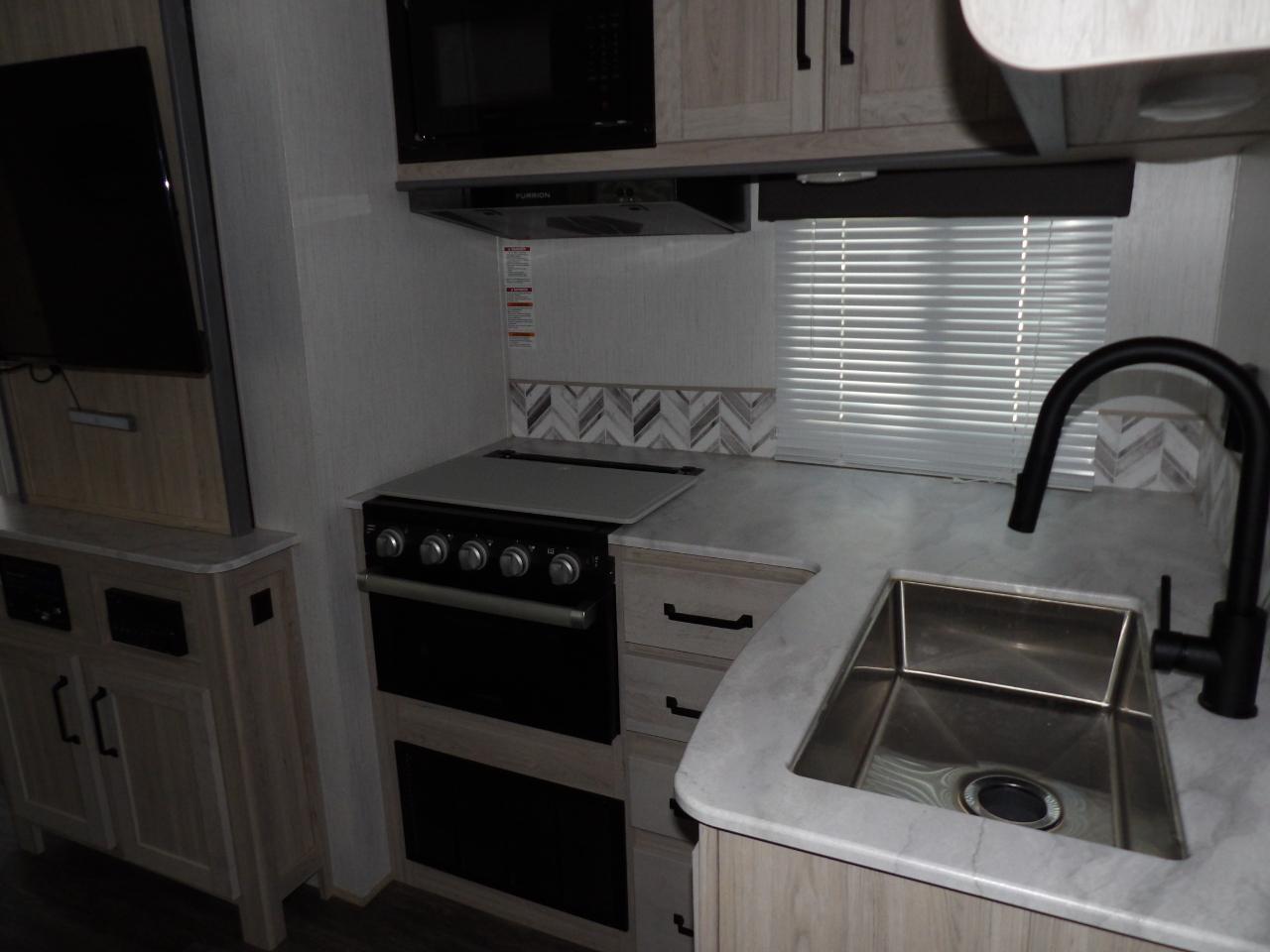 Twilight RVs SEL 2300  2022