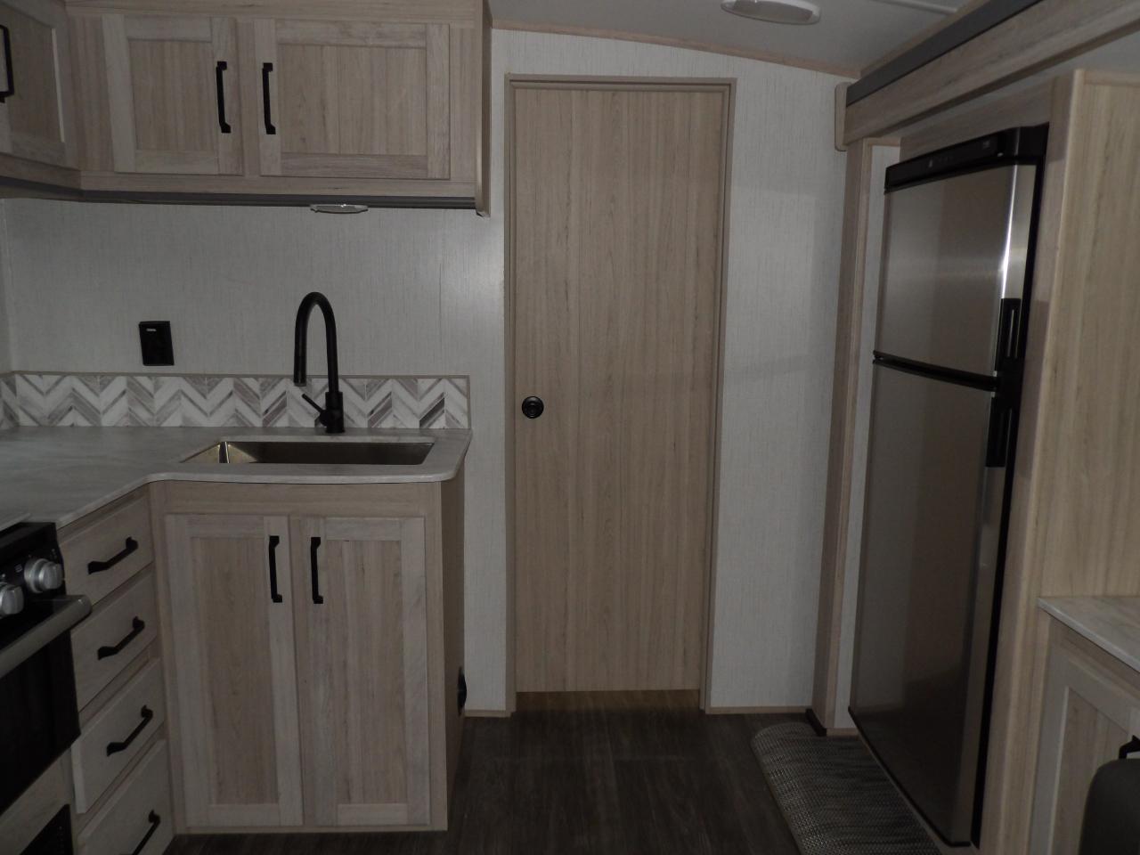 Twilight RVs SEL 2300  2022