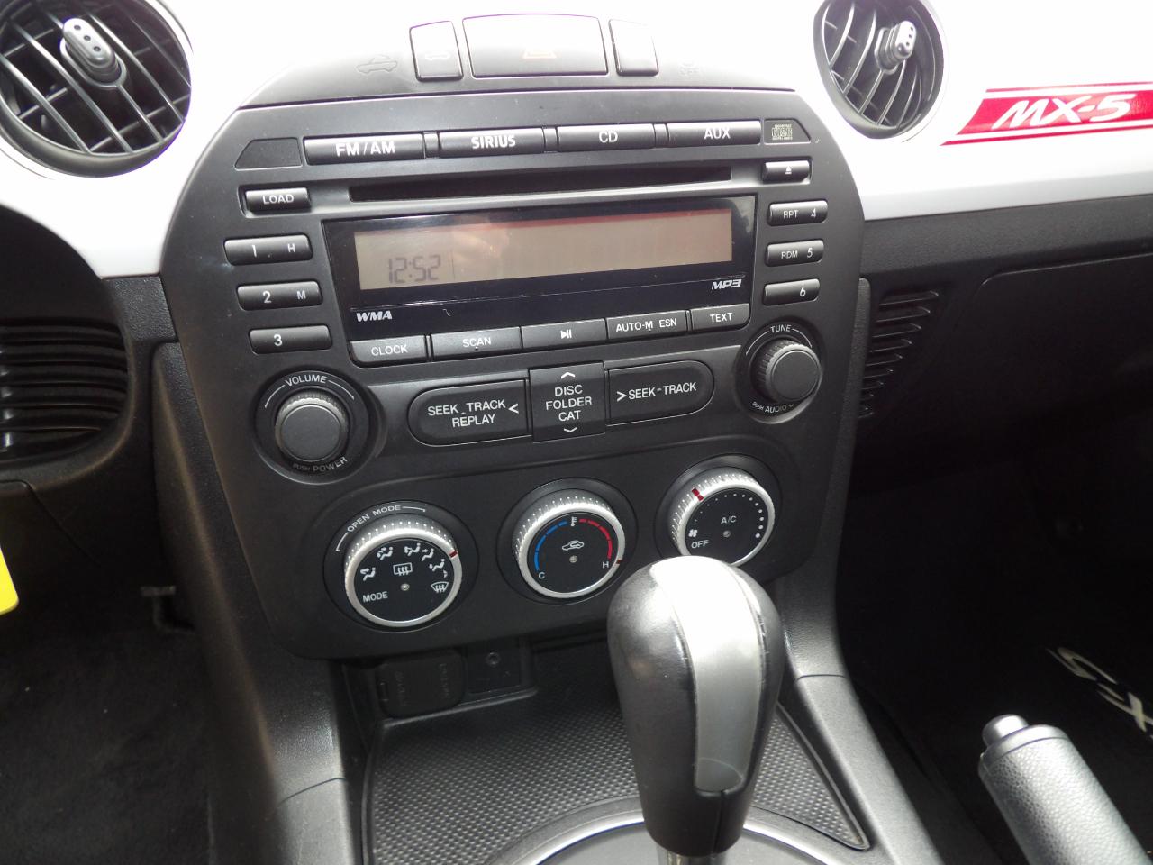 Mazda MX-5 Miata 2dr Conv Hard Top Man Club 2013