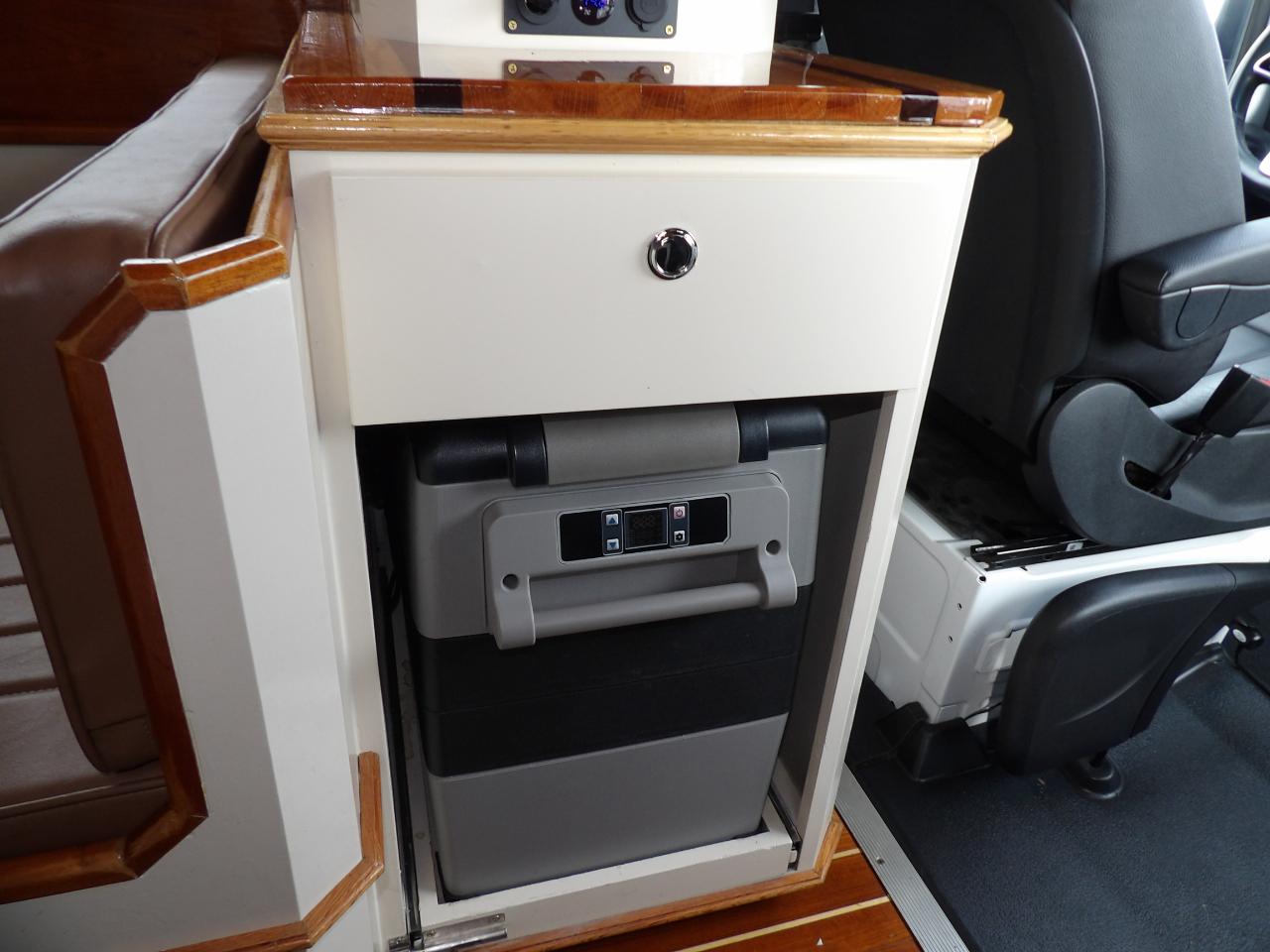 Mercedes-Benz Sprinter Van  2020