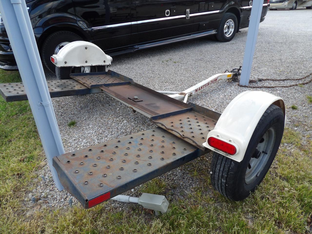 Master Tow Dolly  2015