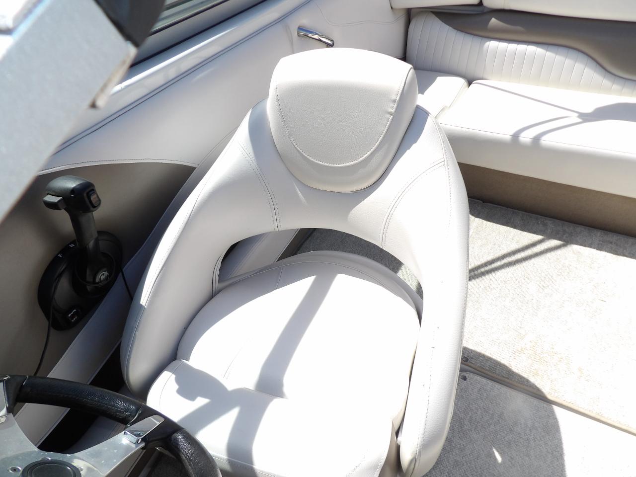 Crownline Bowrider  2012