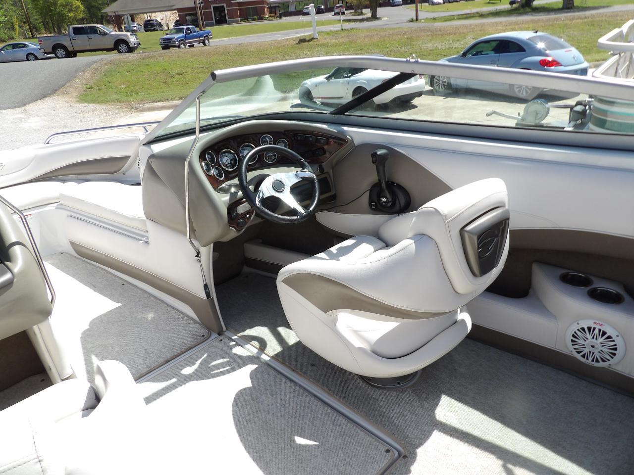 Crownline Bowrider  2012
