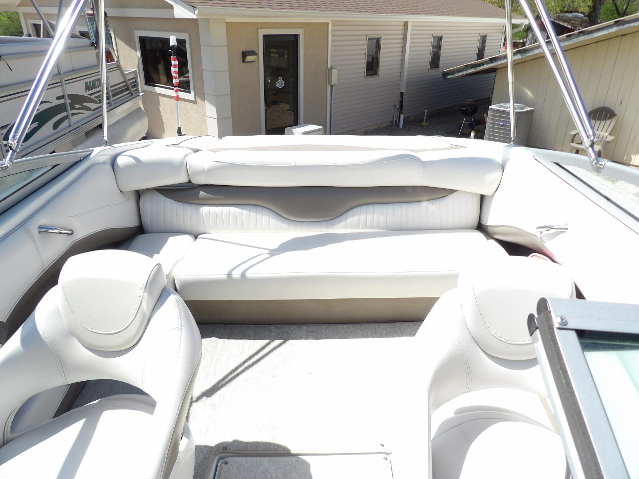 Crownline Bowrider  2012