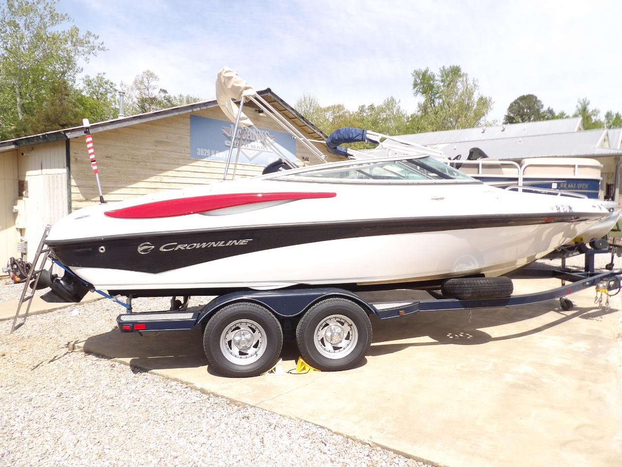 2012 Crownline Bowrider 21SS w/New GM LongBlock 4.3L V6 Motor and Trailer