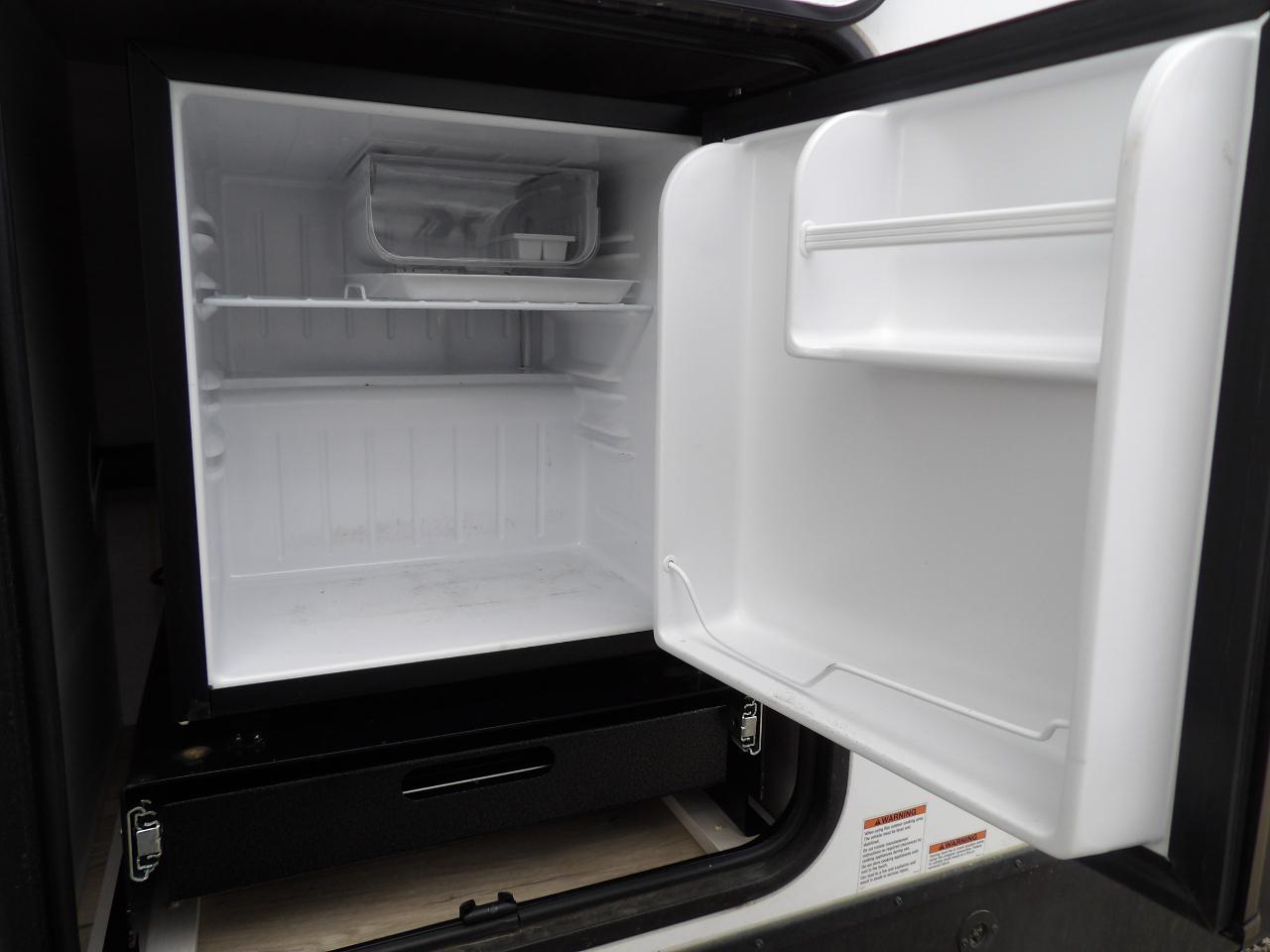 Forest River Surveyor  2025