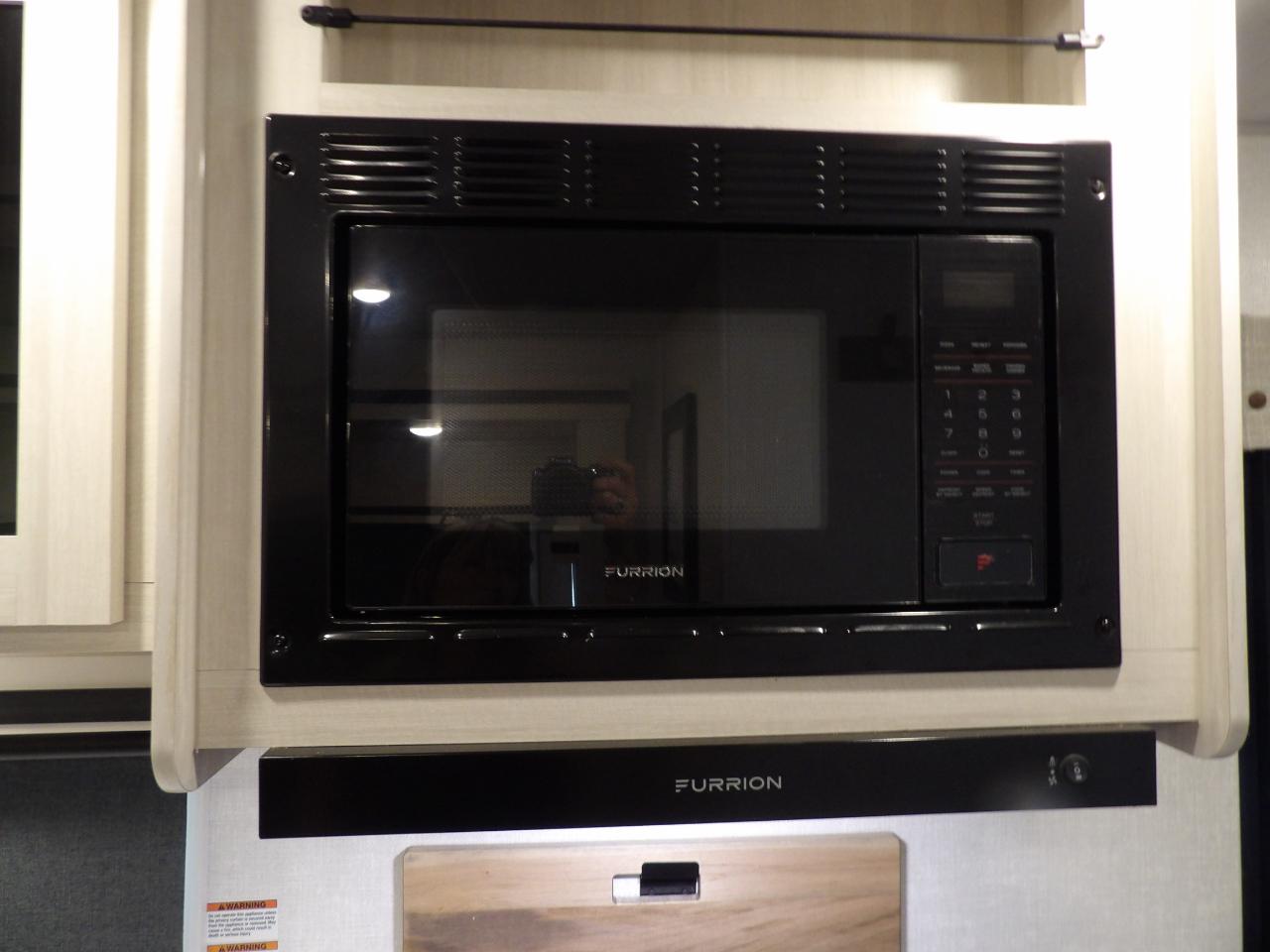 Forest River Surveyor  2025