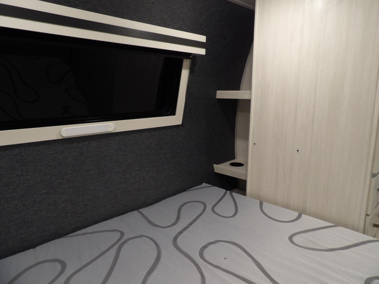 Forest River Surveyor  2025