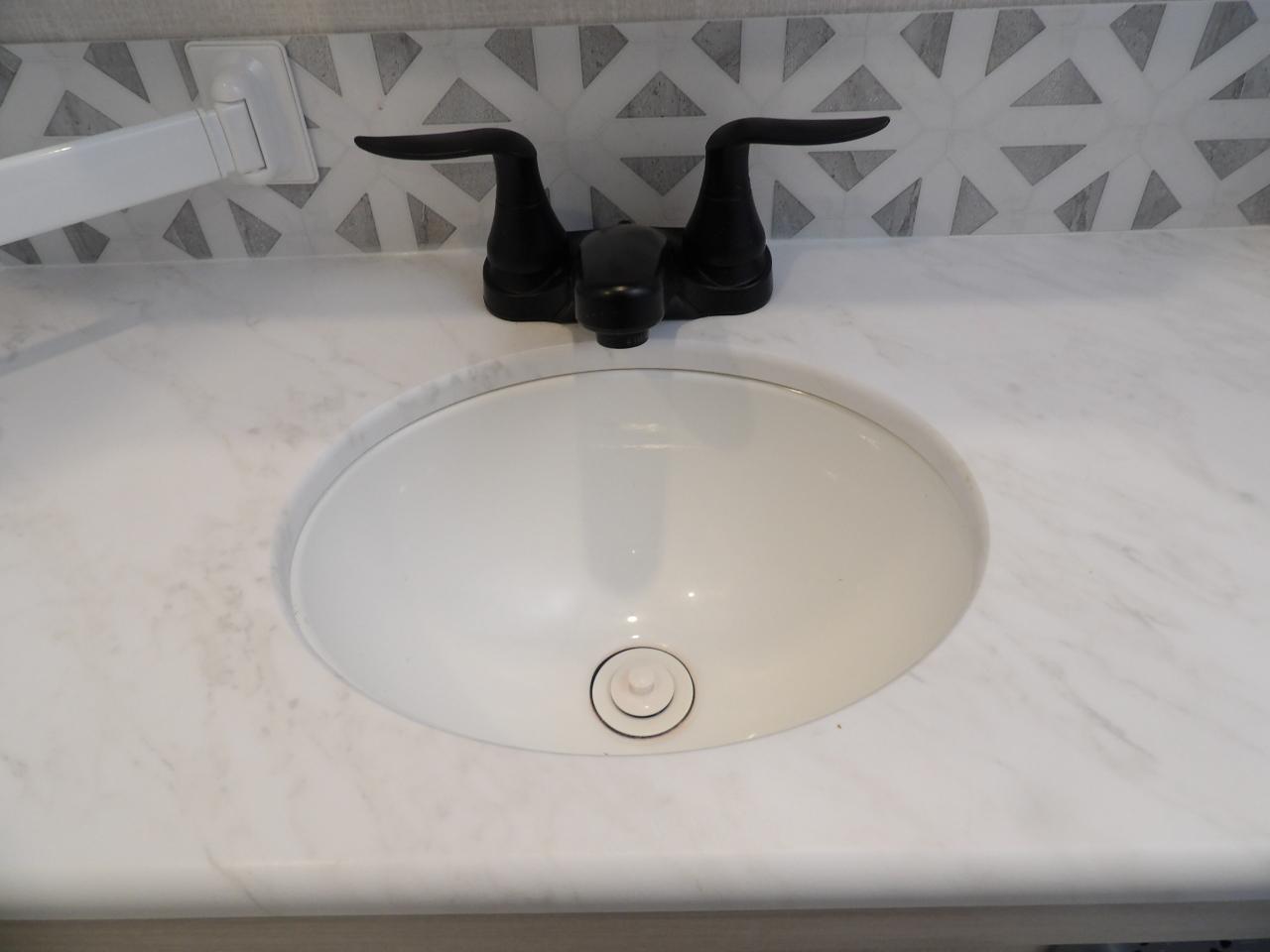 Forest River Surveyor  2025