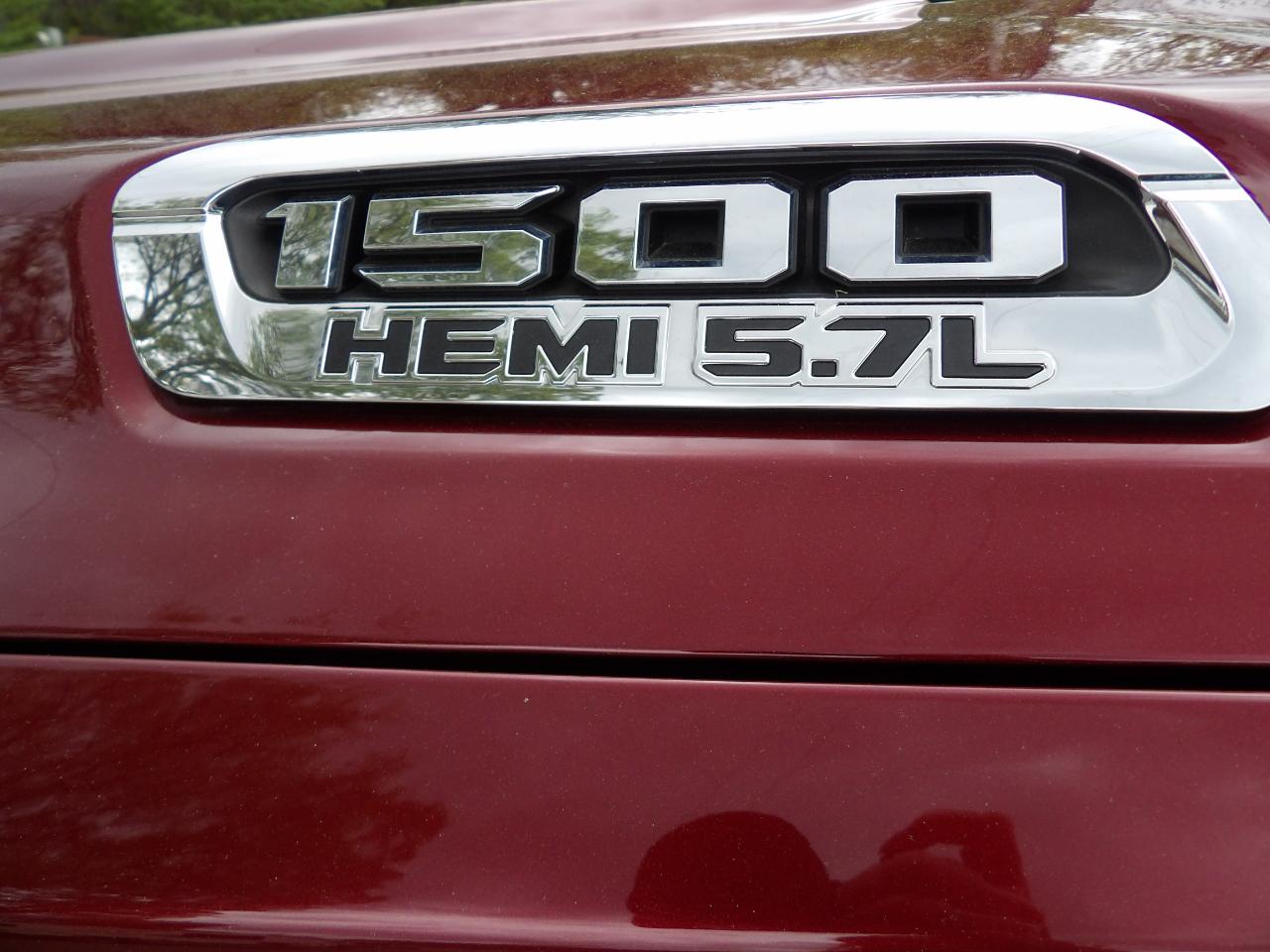 RAM 1500 Laramie 4x2 Crew Cab 5'7" Box 2019