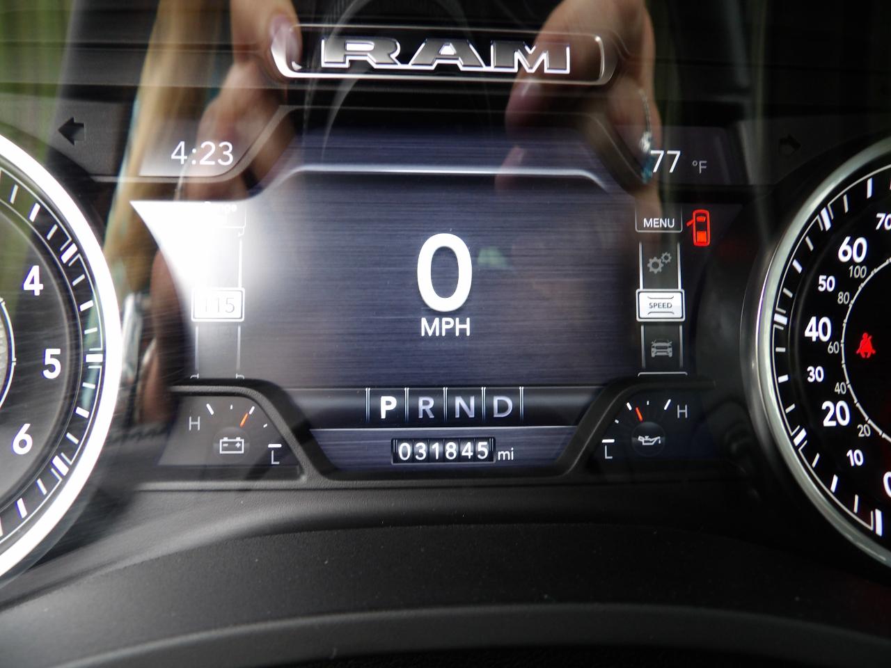 RAM 1500 Laramie 4x2 Crew Cab 5'7" Box 2019