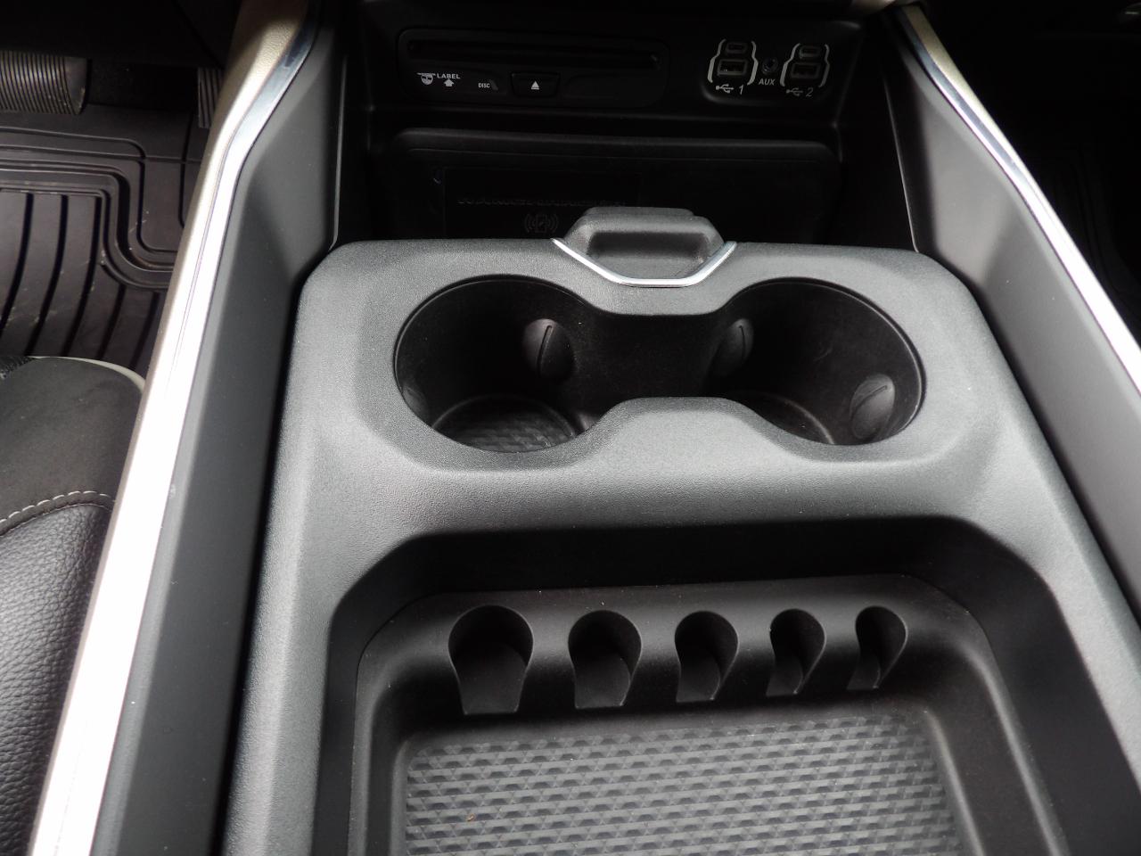 RAM 1500 Laramie 4x2 Crew Cab 5'7" Box 2019