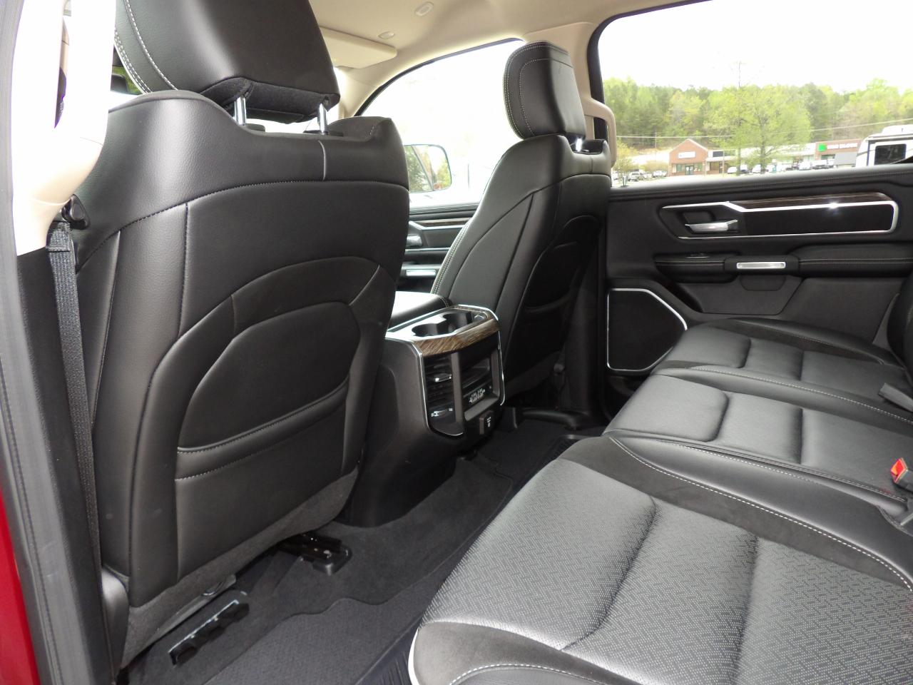 RAM 1500 Laramie 4x2 Crew Cab 5'7" Box 2019