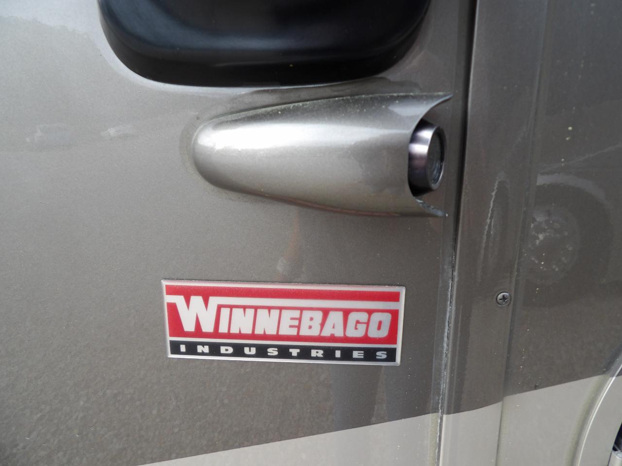 Winnebago Via  2011