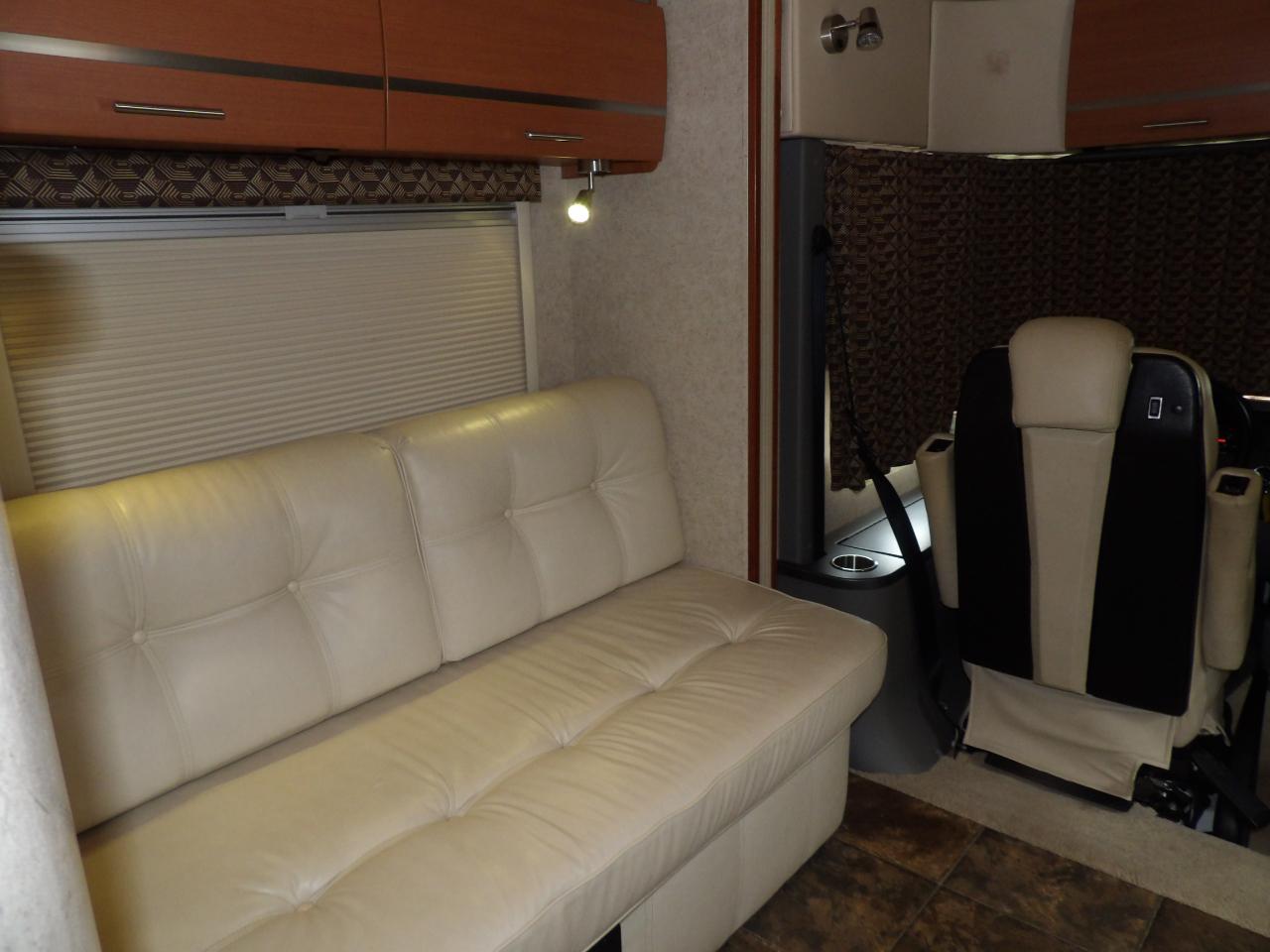 Winnebago Via  2011