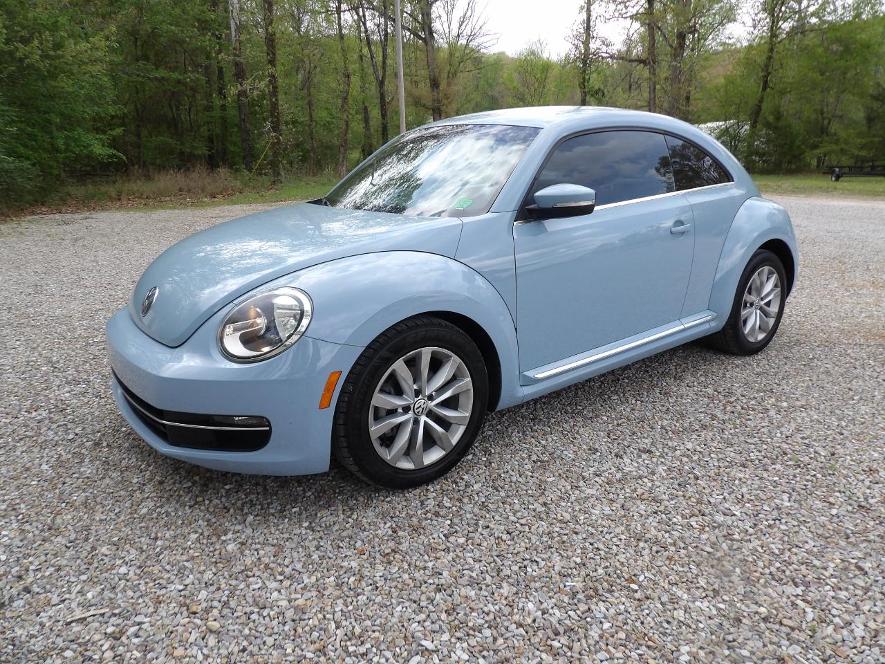 Volkswagen Beetle Coupe 2dr DSG 2.0L TDI 2013