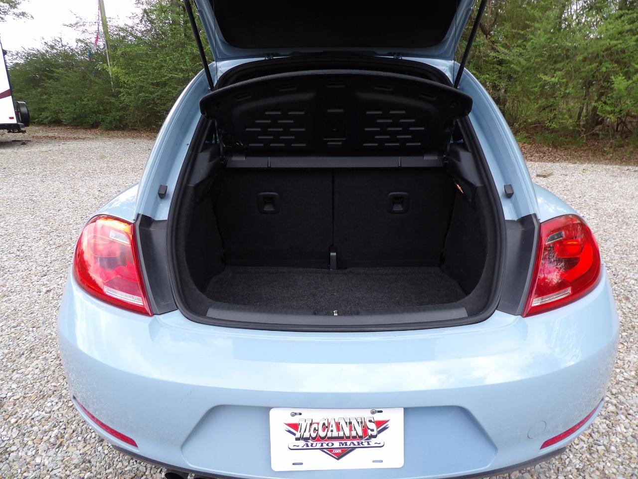 Volkswagen Beetle Coupe 2dr DSG 2.0L TDI 2013