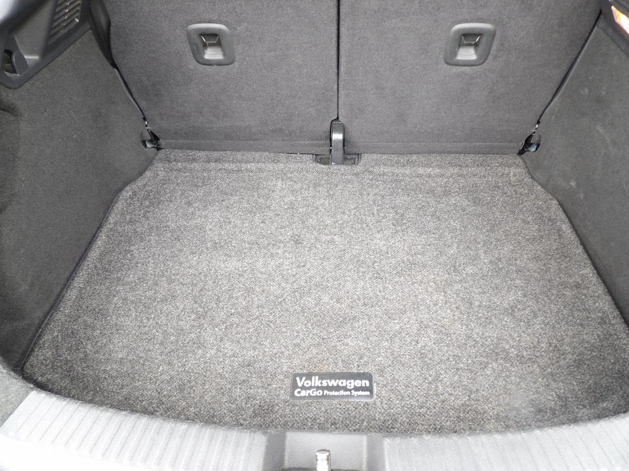 Volkswagen Beetle Coupe 2dr DSG 2.0L TDI 2013