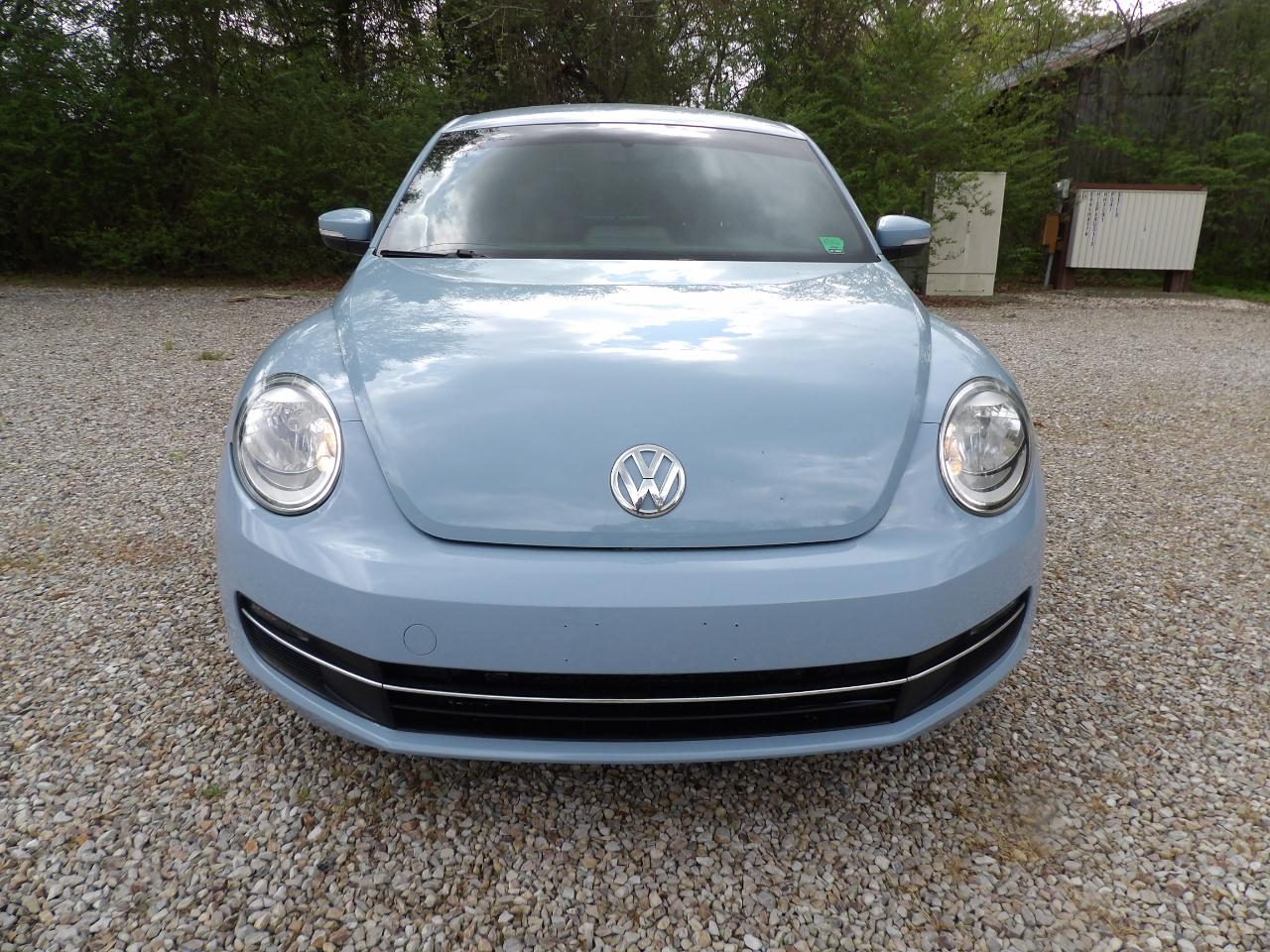 Volkswagen Beetle Coupe 2dr DSG 2.0L TDI 2013