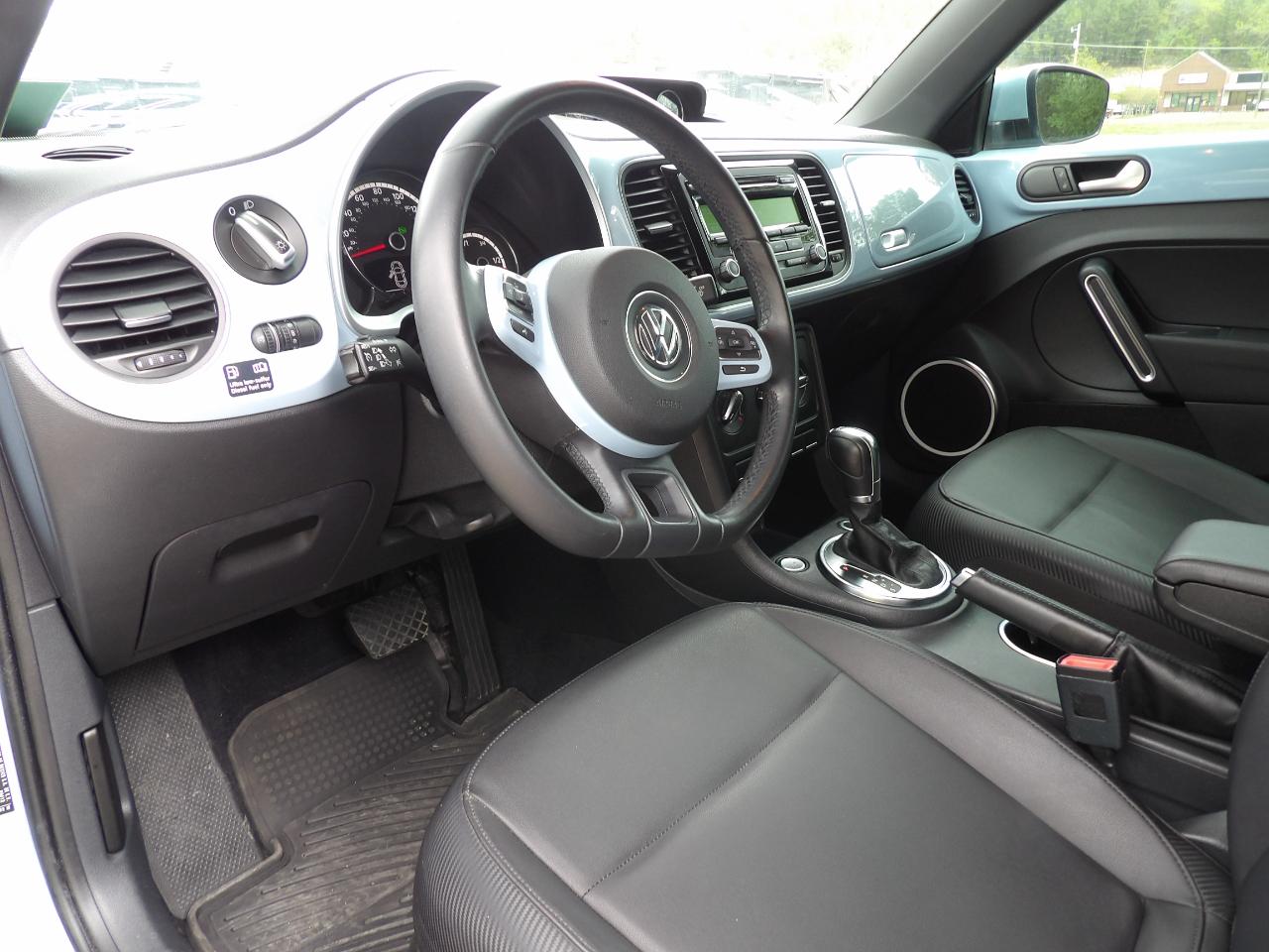 Volkswagen Beetle Coupe 2dr DSG 2.0L TDI 2013