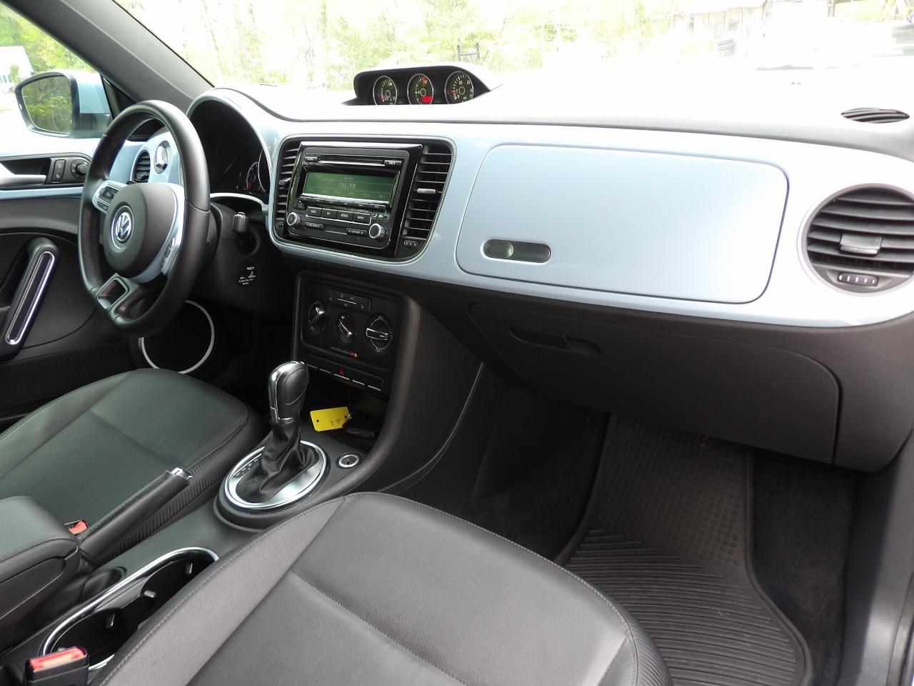 Volkswagen Beetle Coupe 2dr DSG 2.0L TDI 2013