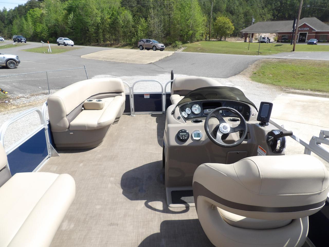 Sun Tracker Bass Buggy 18DLX  2020