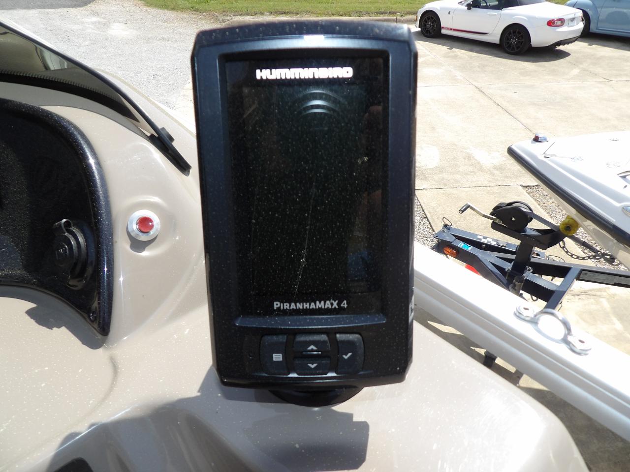 Sun Tracker Bass Buggy 18DLX  2020