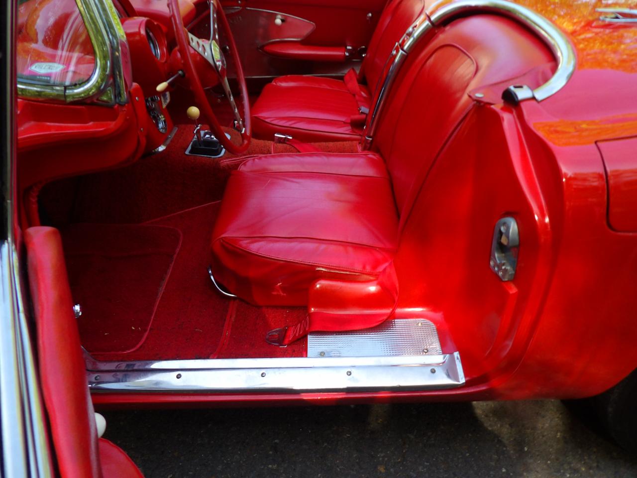 Chevrolet Corvette 2D Convertible 1960