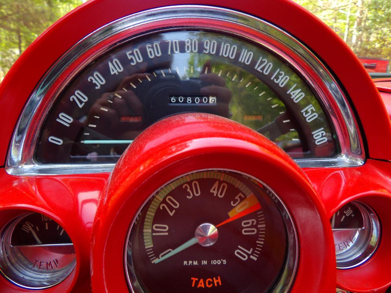Chevrolet Corvette 2D Convertible 1960