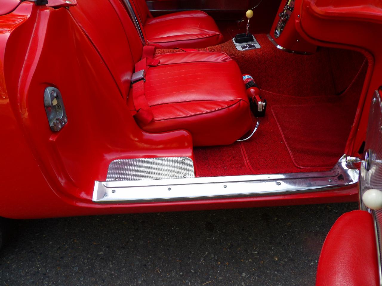 Chevrolet Corvette 2D Convertible 1960