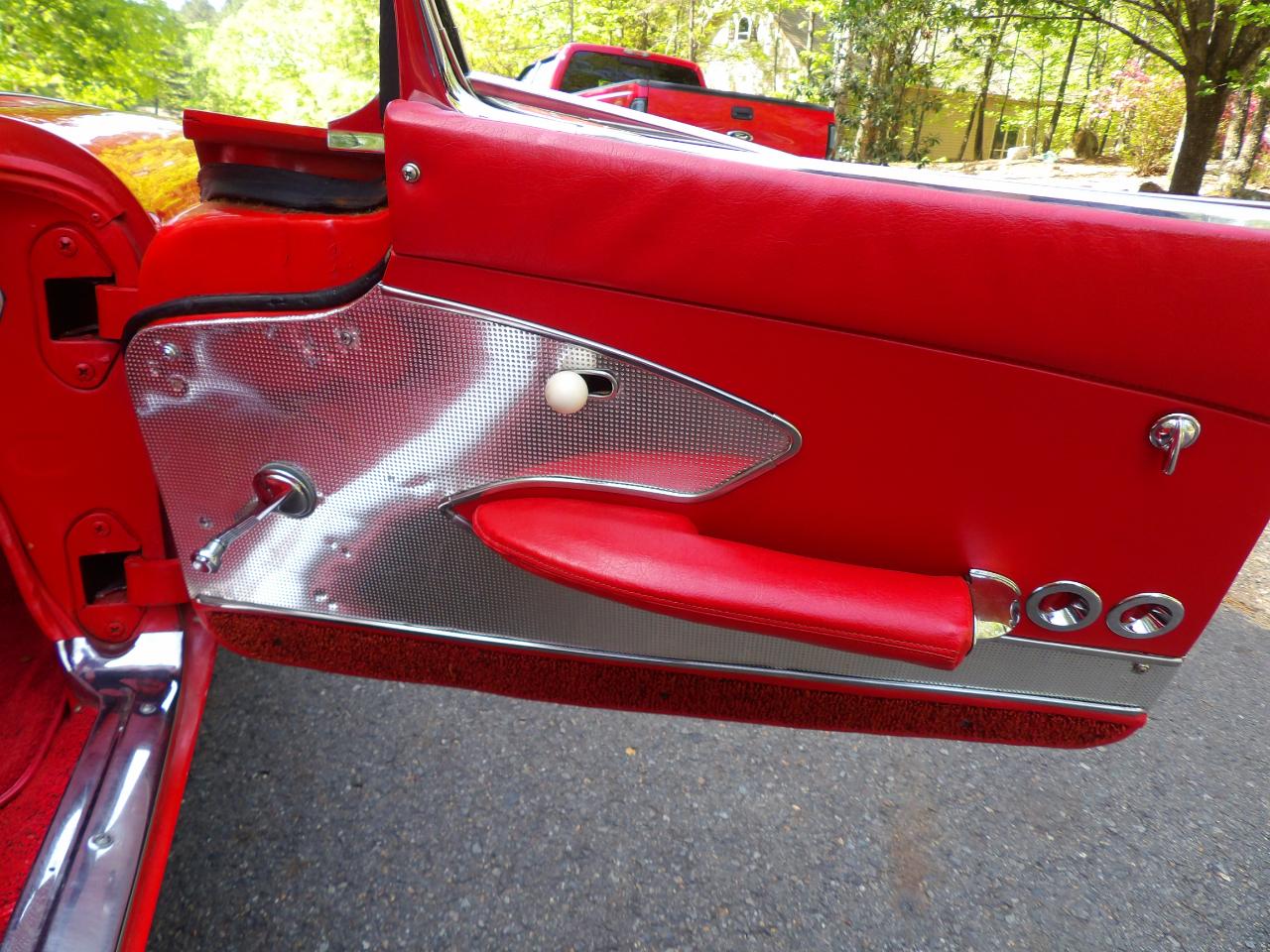 Chevrolet Corvette 2D Convertible 1960