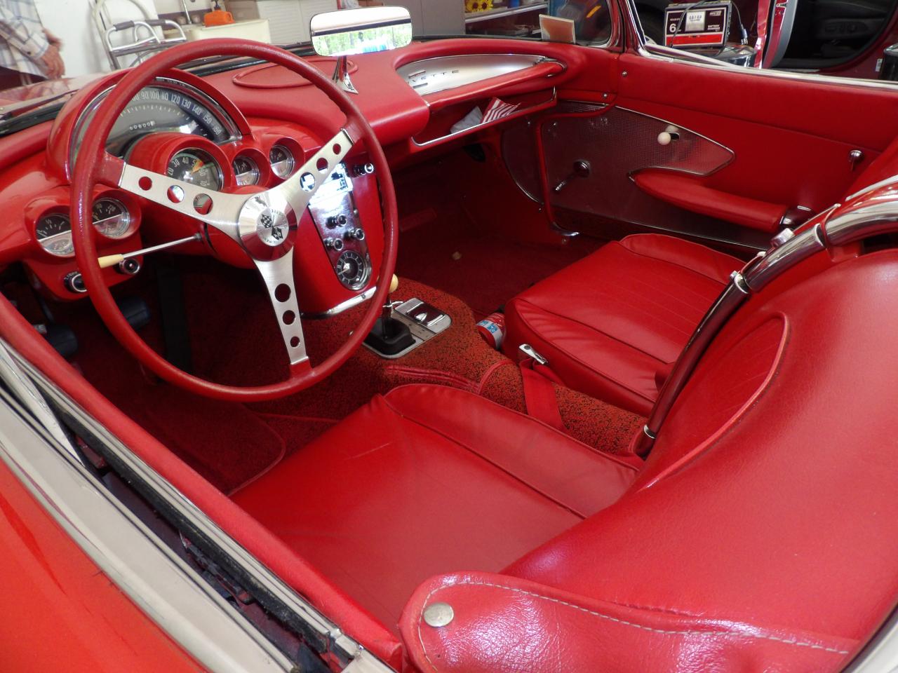 Chevrolet Corvette 2D Convertible 1960