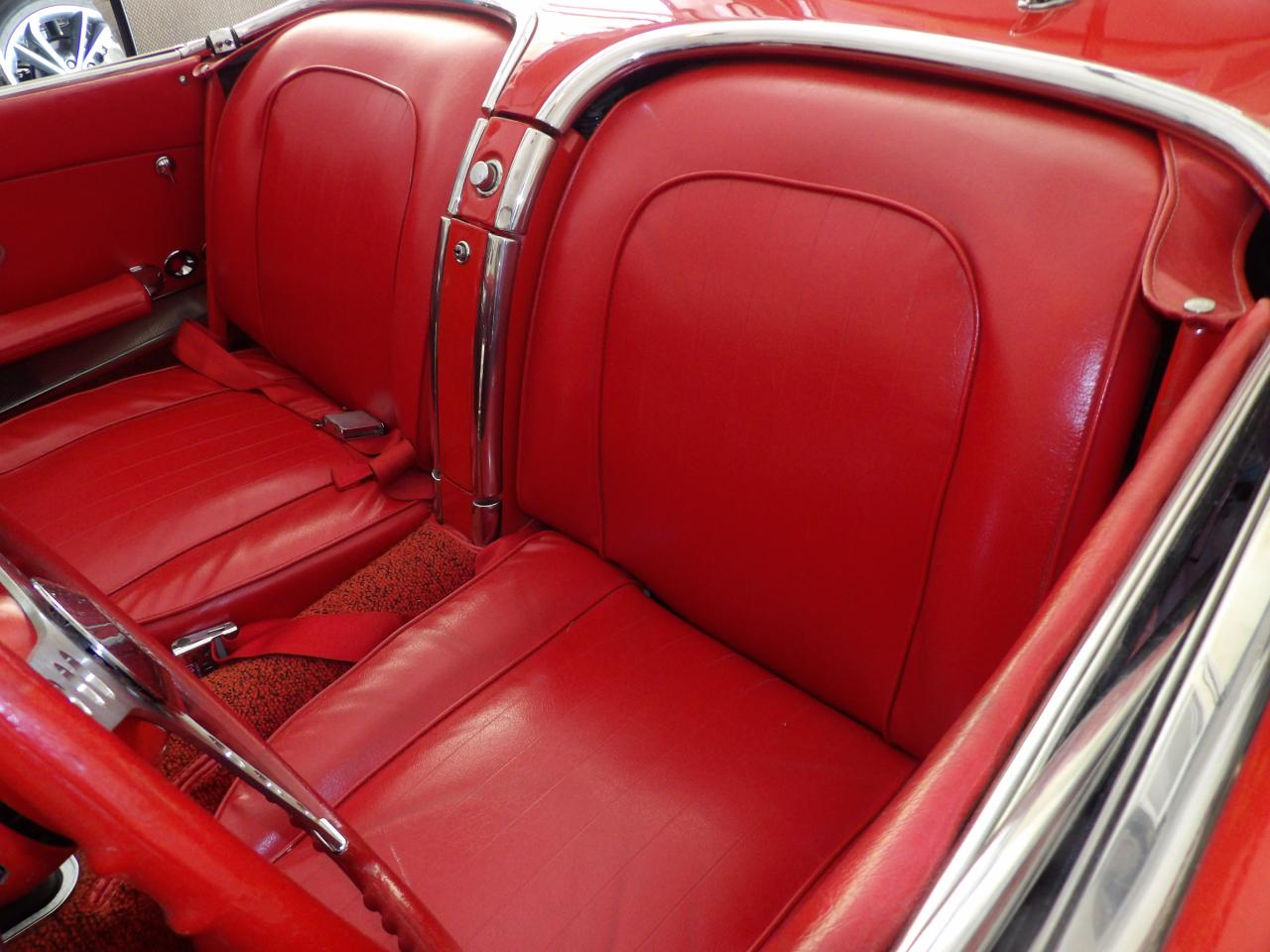 Chevrolet Corvette 2D Convertible 1960