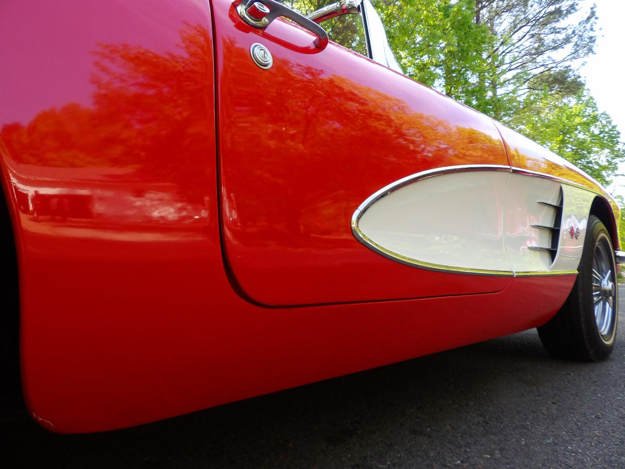 Chevrolet Corvette 2D Convertible 1960