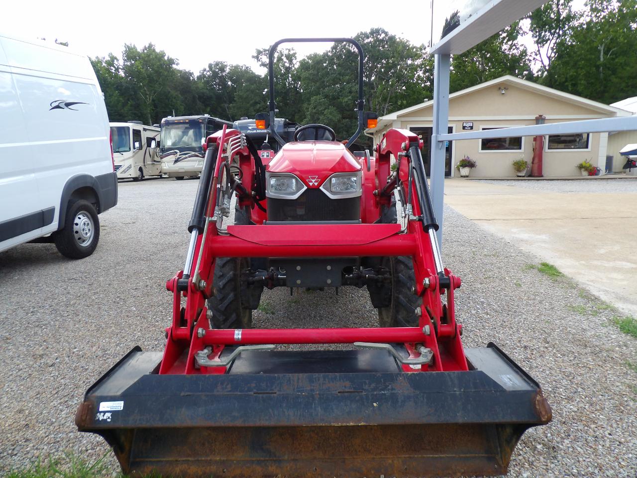 Massey Ferguson E-Series  2020