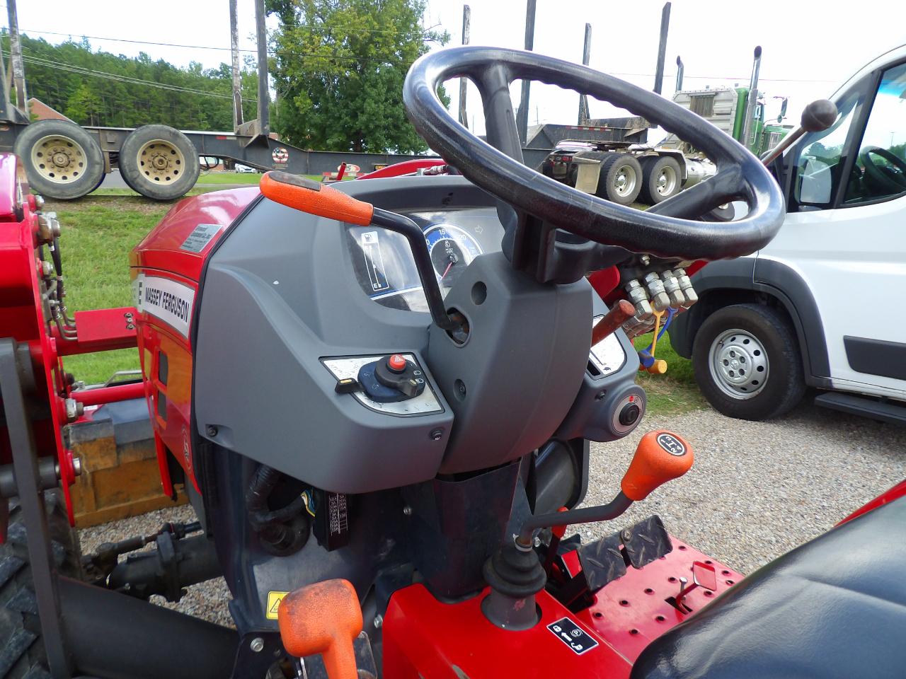 Massey Ferguson E-Series  2020