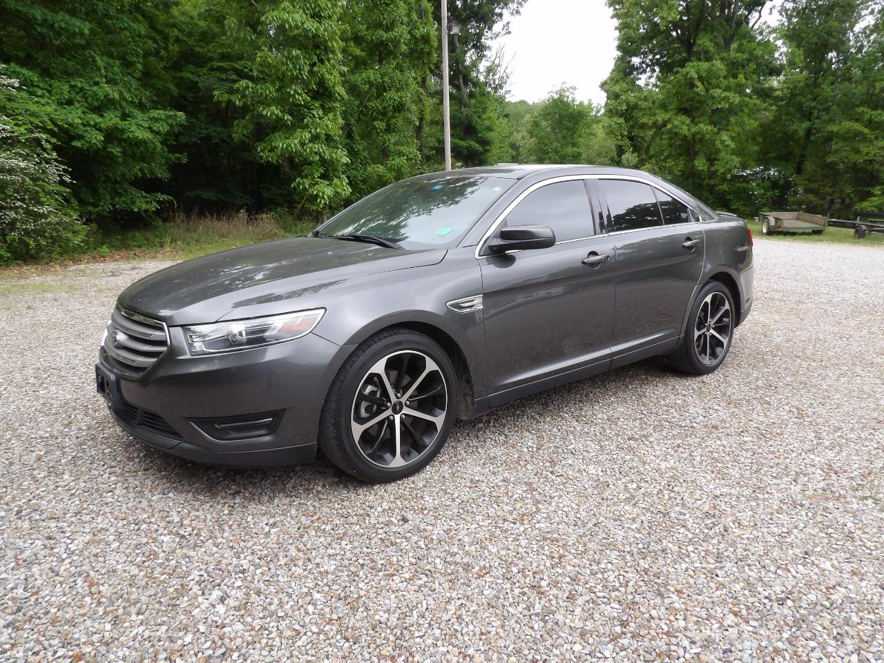 2016 Ford Taurus 4dr Sdn SEL FWD